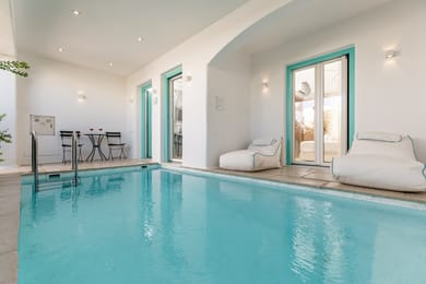 Majo Two Bedroom Villa with Private Heated Pool