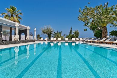 Makarios Hotel Santorini - Image 2