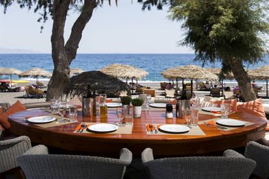 Makris Hotel Santorini - Image 7