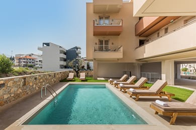 Makris Luxury Rooms - Image 6