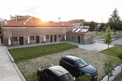 Malathro Olympus Guest House - Image 4