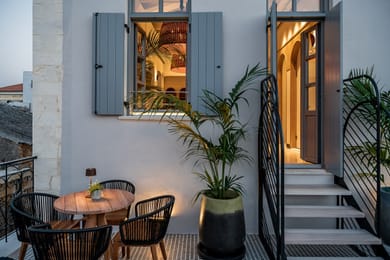 Malmo Historic Hotel - Image 2