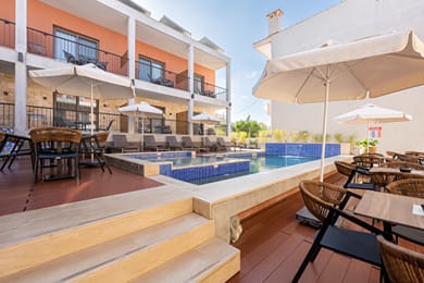 Maltepe Luxury Accommodation - Image 7