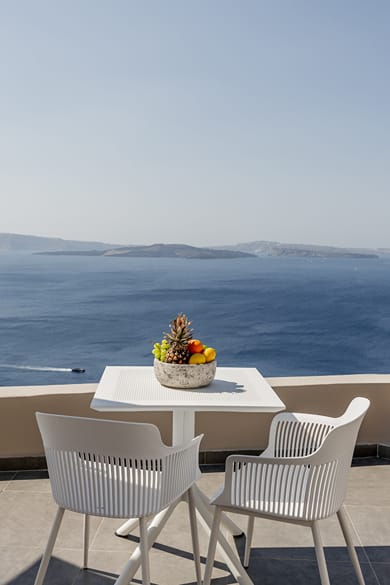 Mancave Sanctum Caldera Suites - Image 4