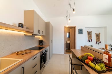 Manifesto Seaview Apartment I - Image 2