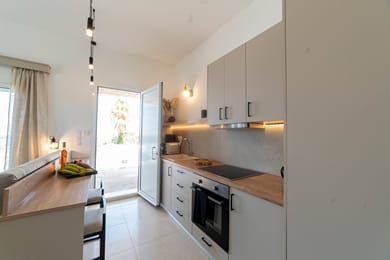 Manifesto Seaview Apartment I - Image 3