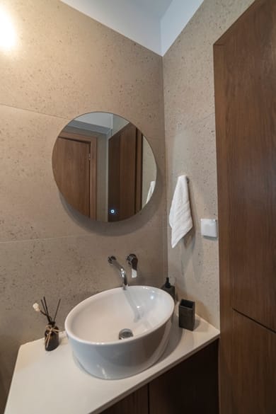 Manifesto Seaview Apartment I - Image 5