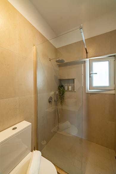 Manifesto Seaview Apartment II - Image 7
