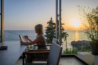 PETRA Deluxe Studio Suite