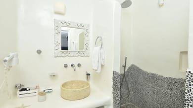 Manu Splendid Nook Bungalow