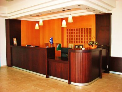 Maranton Beach Hotel - Image 3