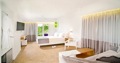 Junior Suite Pool View