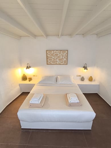 Traditional Cave Suite