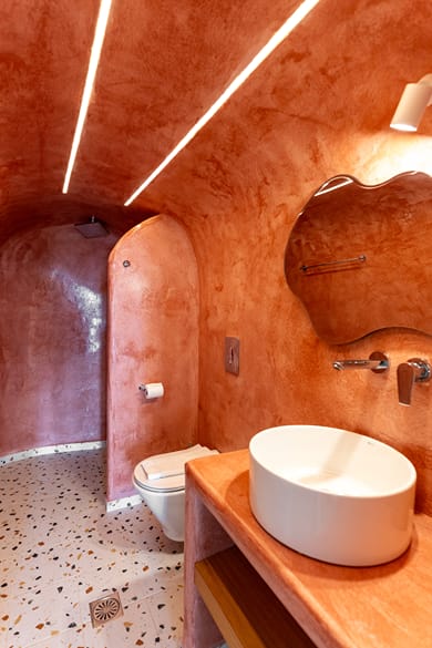 Traditional Cave Suite