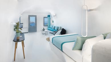 Cave Suite with outdoor heated Infinity plunge pool