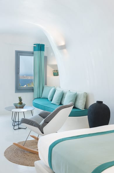 Cave Suite with outdoor heated Infinity plunge pool