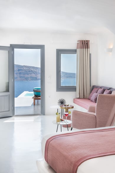 Cave Suite with outdoor heated Infinity plunge pool