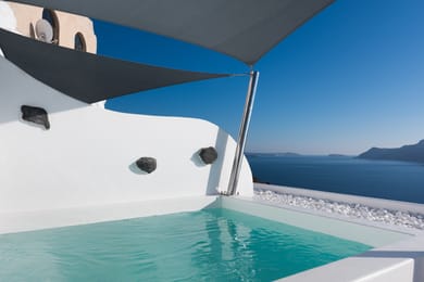 Honeymoon Suite with outdoor heated plunge pool with jets