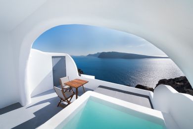 Senior Suite with outdoor heated plunge pool with jets