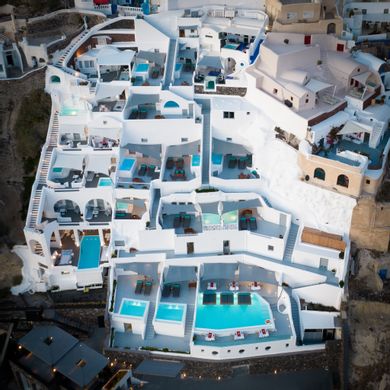 Maregio Suites Santorini - Image 4