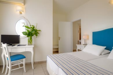 Mare Olympus Apartments - Image 3