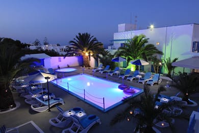 Margarita Hotel Santorini - Image 2