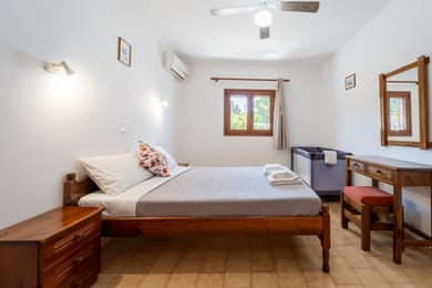 Two Bedroom Apartment With Double Bed And Twin Beds