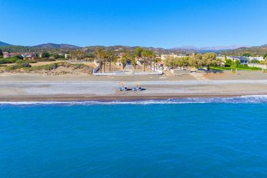 Villa Maria Beachfront Residence Rhodes - Image 2