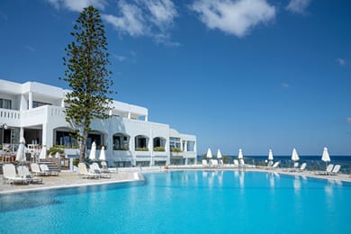 Maritimo Beach Hotel - Image 5