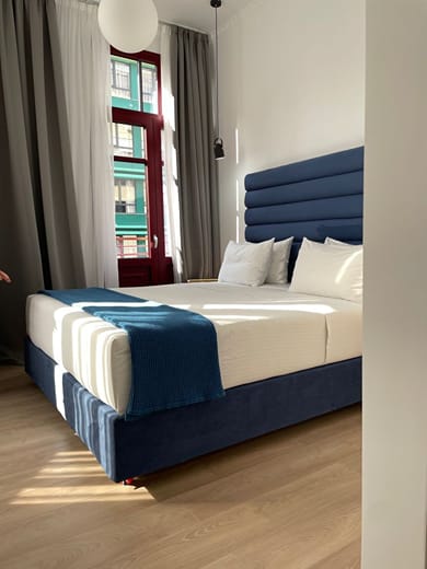 Maroon Bottle Boutique Suites - Image 2