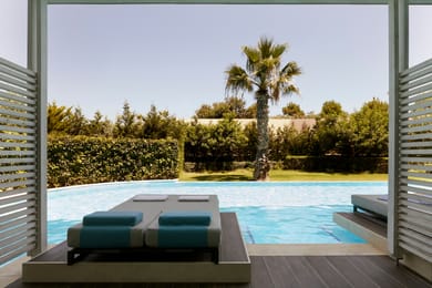 Double Room Swim up Pool View (Residences Area)