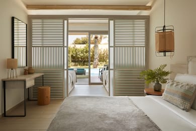 Family Room Sliding Door Swim up Pool View (Residences Area)