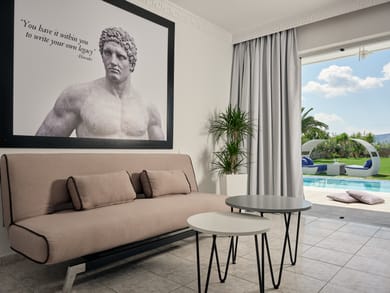Master Suite with Private Pool 