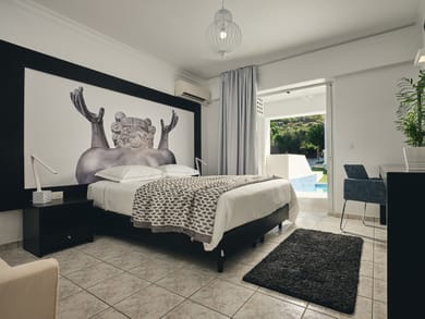 Master Suite with Private Pool 