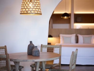 Honeymoon Villa with Private Pool and Caldera View