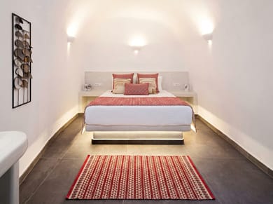 Mellow Luxury Cave Santorini - Image 7