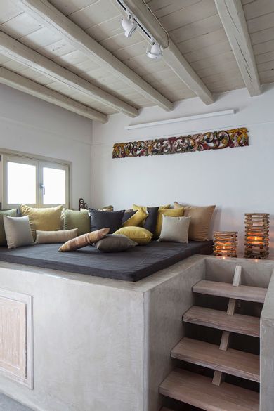 Villa Bianca with Outdoor Jacuzzi