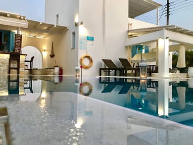 Mer Bleu Luxury Apartments Paros - Image 3