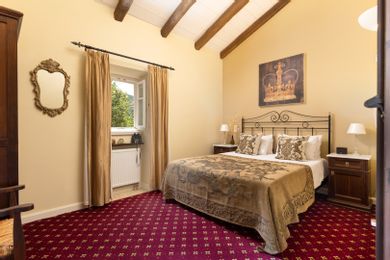 Gabrilies Suite- Upper Suite