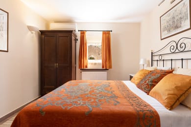 Goussi’s Suite – Lower Garden Suite