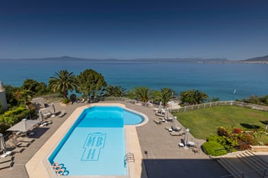 Messinian Bay Hotel - Image 4