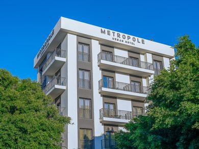 Metropole Urban Hotel - Image 4