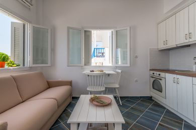 Michalakis Seaside Suites Milos - Image 3