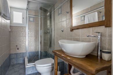 Michalakis Seaside Suites Milos - Image 5