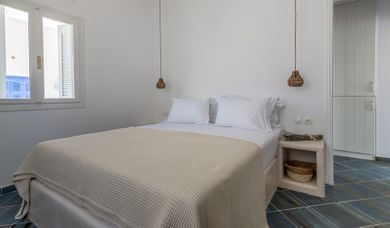 Michalakis Seaside Suites Milos - Image 6