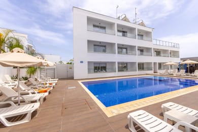 Milea Hotel - Image 2