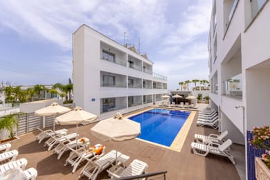 Milea Hotel - Image 3