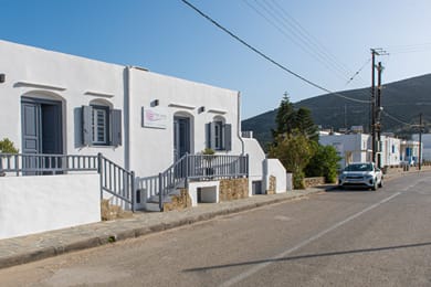 Miles Away Sifnos - Image 4