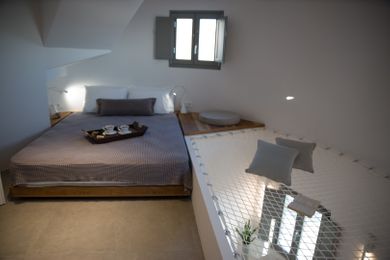 Horizon Mills Villas and Suites Santorini - Image 7