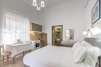 Milos Apartment - Image 3